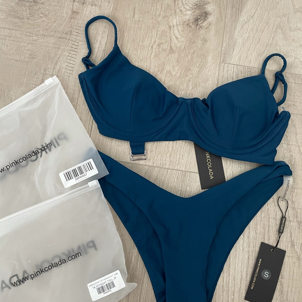 Bikini top and bottom. Midnight blue.